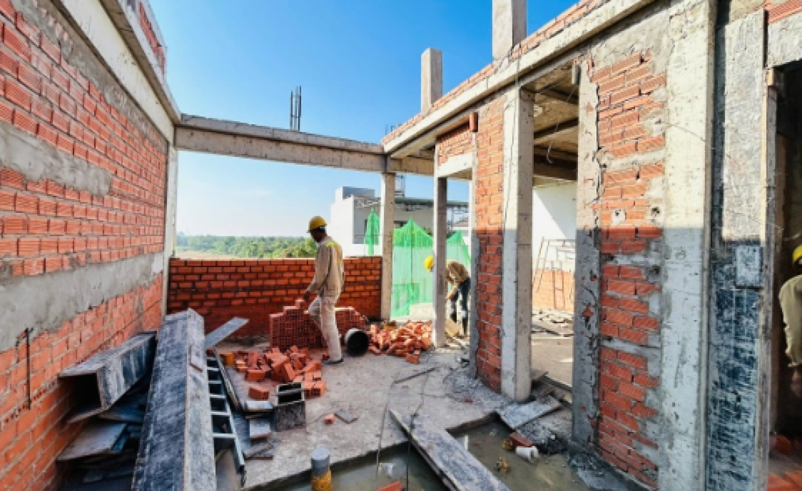 2 tỷ đồng có đủ xây nhà 3 tầng ở TP HCM không?