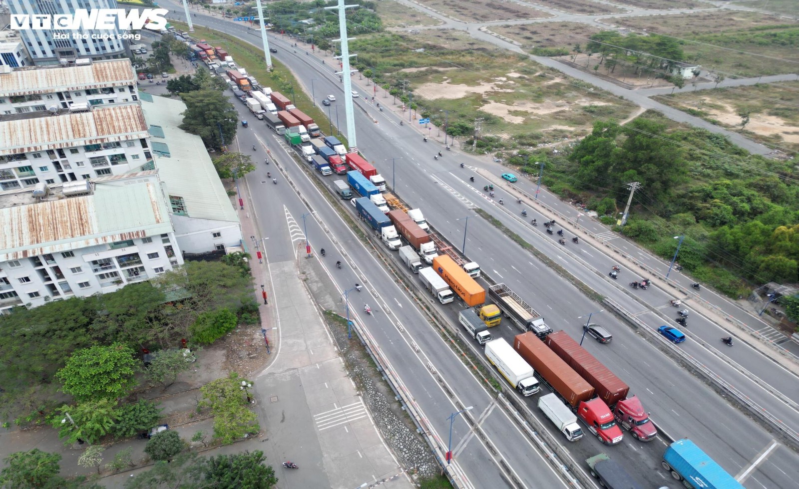 Cận cảnh tuyến đường hơn 2.000 tỷ kết nối cảng container lớn nhất Việt Nam và cú hích hạ tầng phía Đông TP.HCM