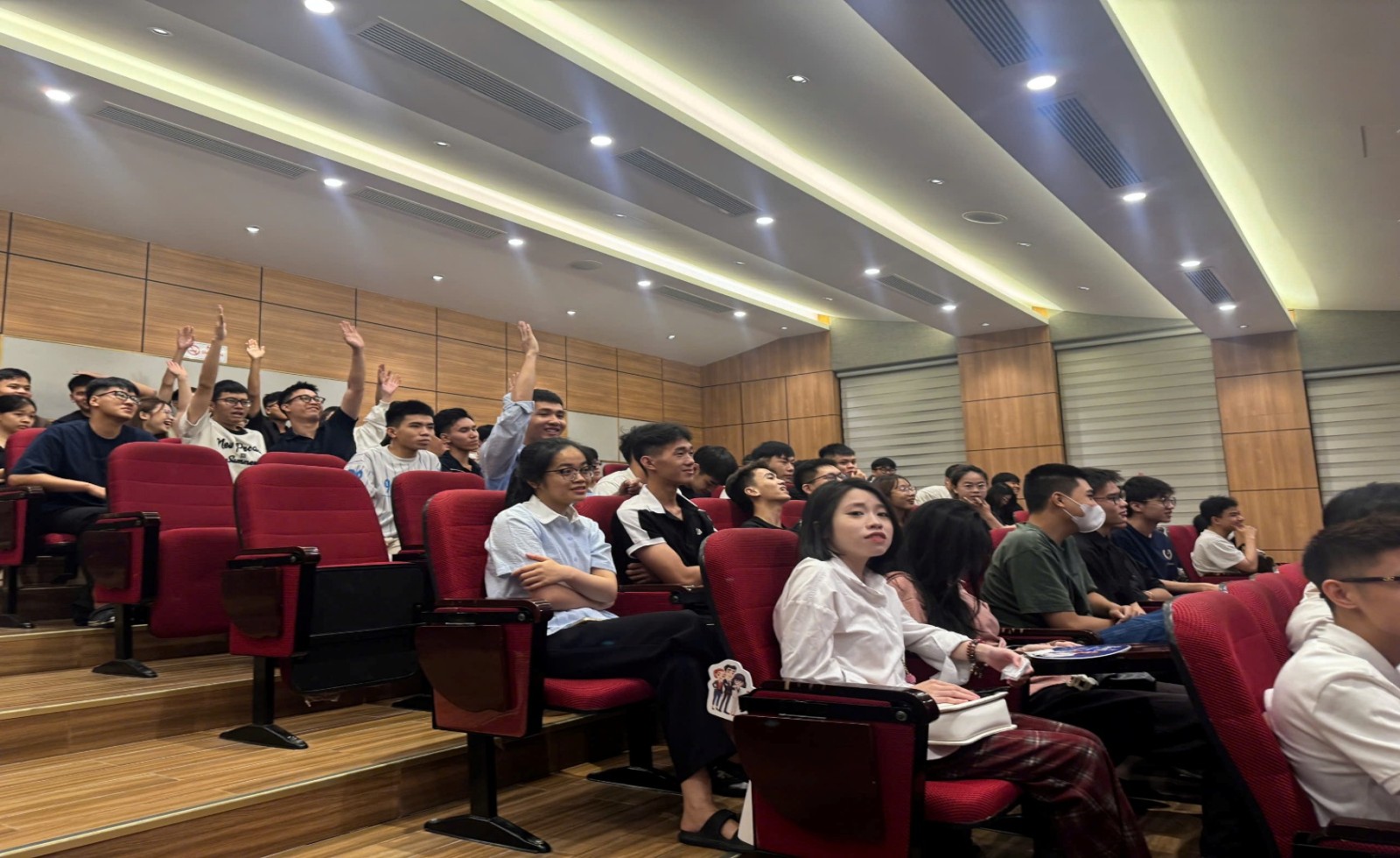 Cơ hội nghề nghiệp cho giới trẻ trong lĩnh vực đầu tư, kinh doanh bất động sản