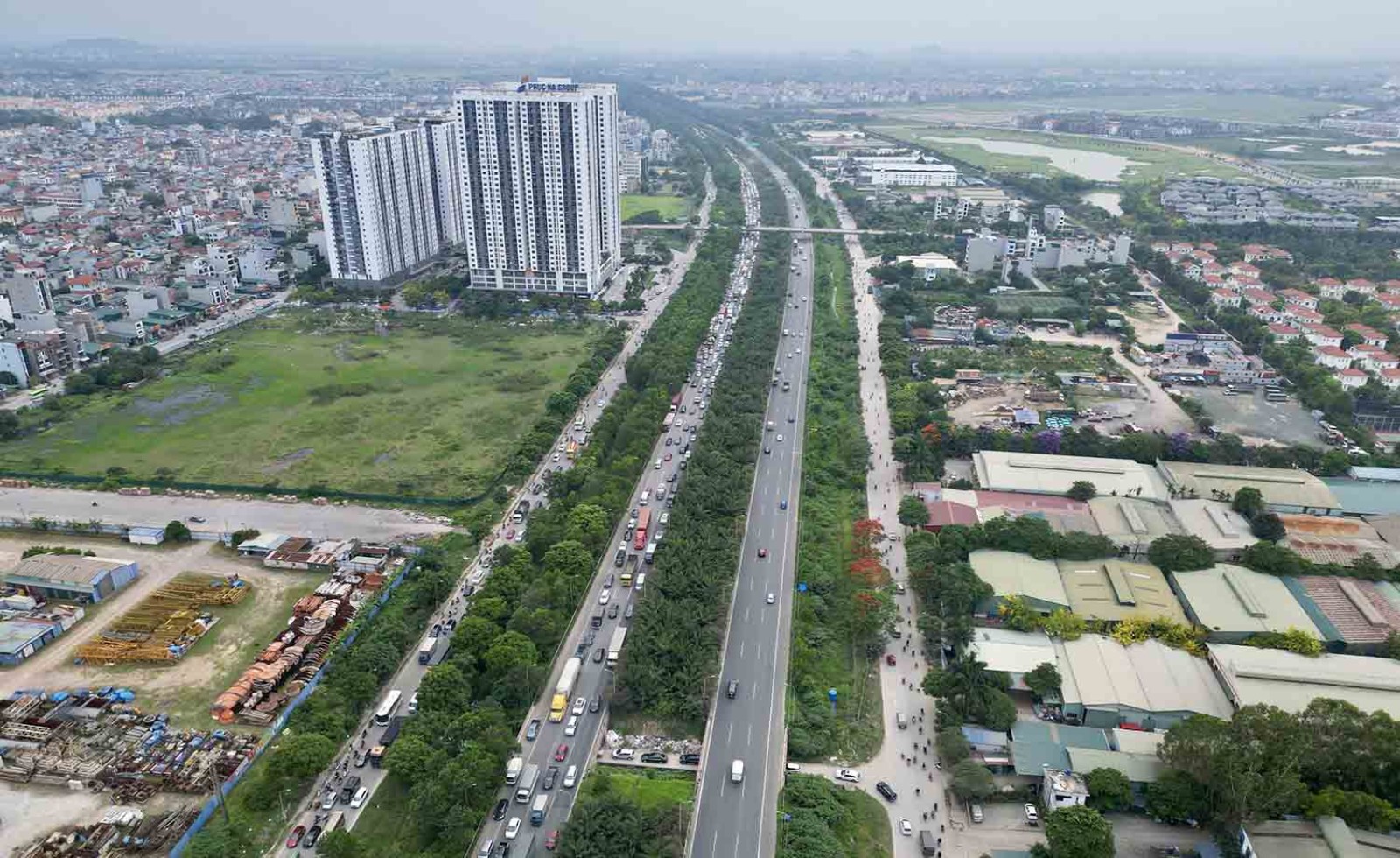 Giá bất động sản TPHCM lập kỷ lục, xuất hiện căn hộ giá 1 tỷ đồng/m2