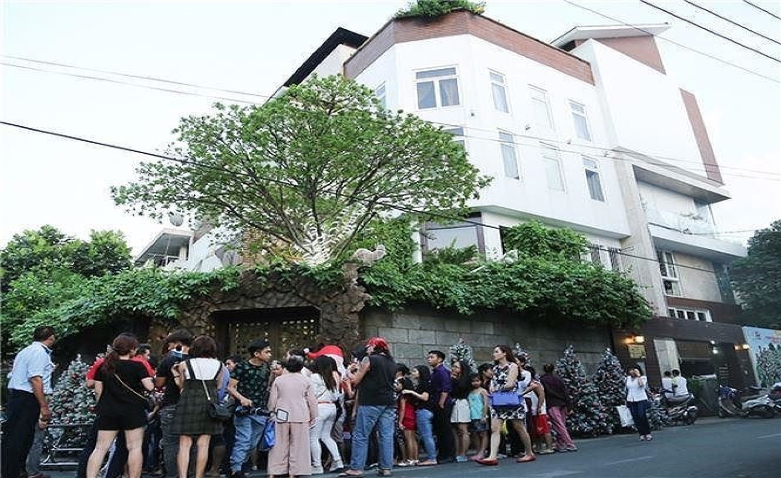 Giá nhà tại khu cư xá ca sĩ Đàm Vĩnh Hưng vừa bán xong đắt đỏ thế nào?