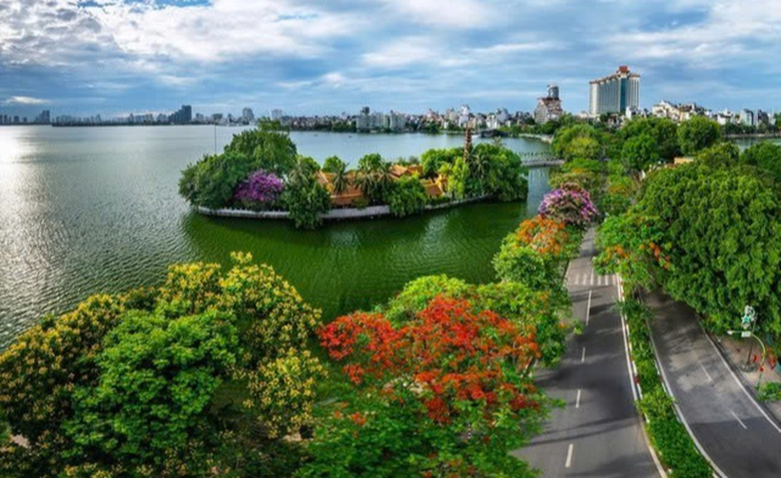 Hà Nội "chốt" nhà đầu tư dự án đường giao thông, cảnh quan ven Hồ Tây hơn 30.000 tỷ đồng