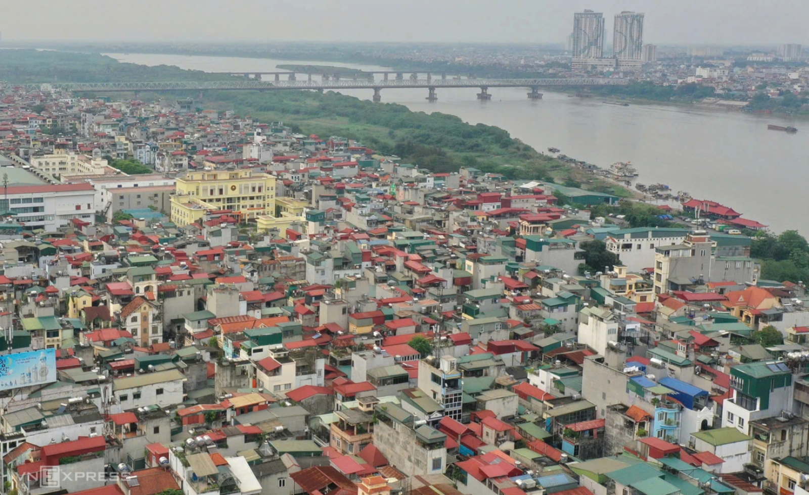 Hà Nội dừng cấp phép xây dựng tại 30 xã, phường trong phạm vi hai 'siêu dự án'