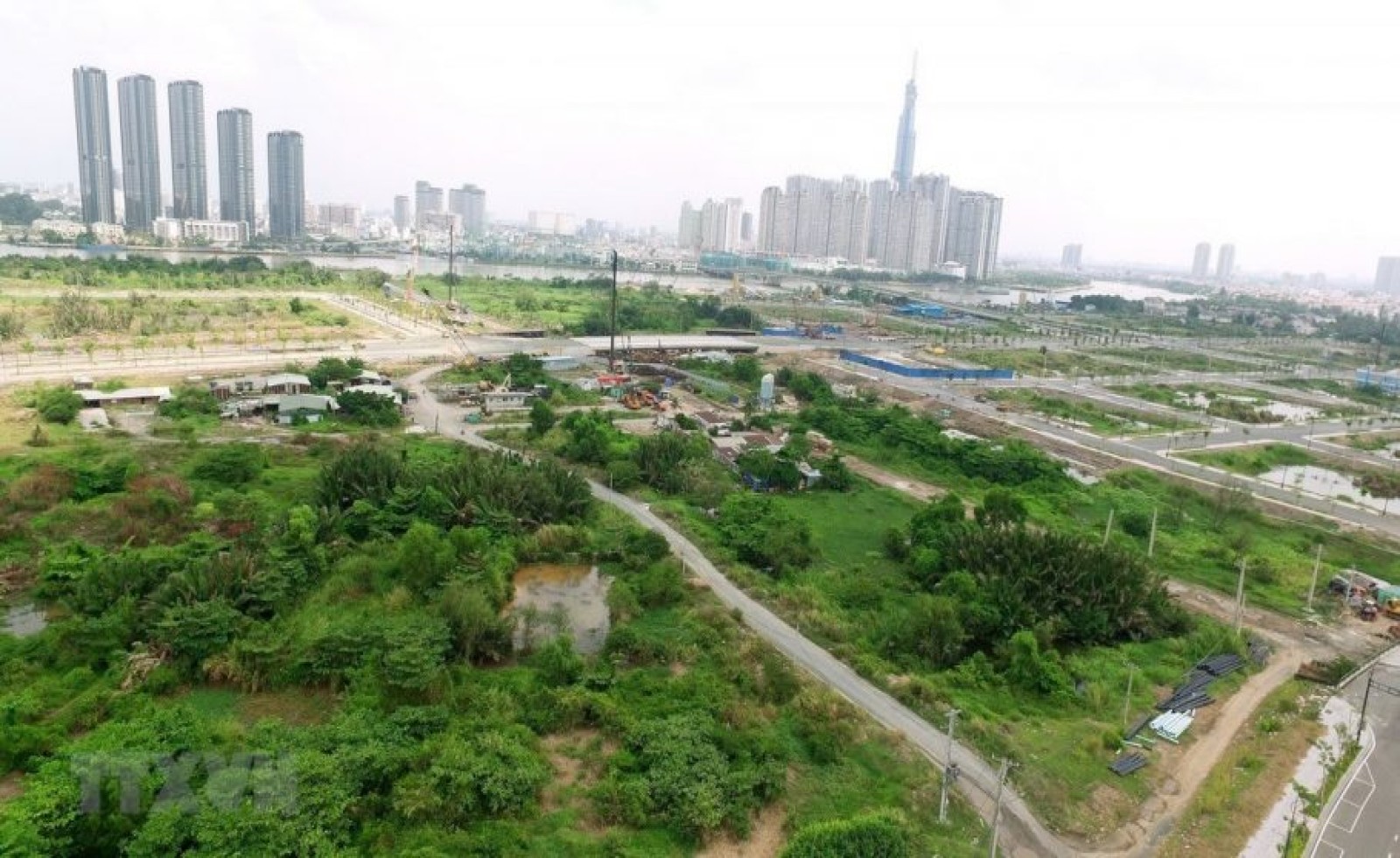 Khu nhà ở cao tầng tại phân khu số 13 tại TPHCM có diện tích khu đất bao nhiêu m2?