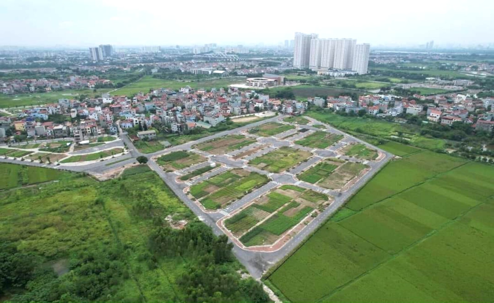 Loạt chính sách đất đai, bất động sản mới có hiệu lực từ tháng 8