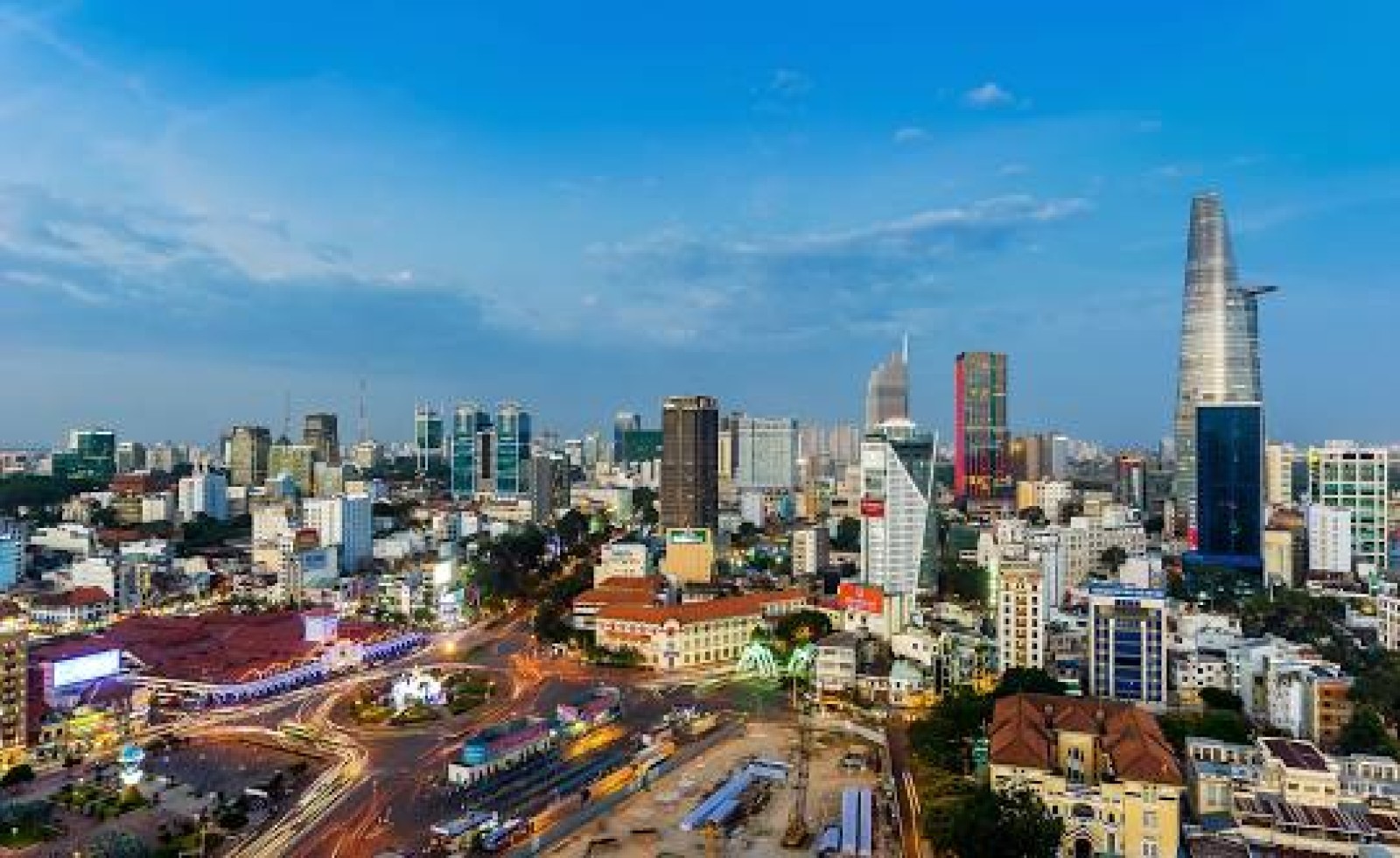Năm 2025: Lãi suất tăng nhưng thị trường bất động sản không chao đảo