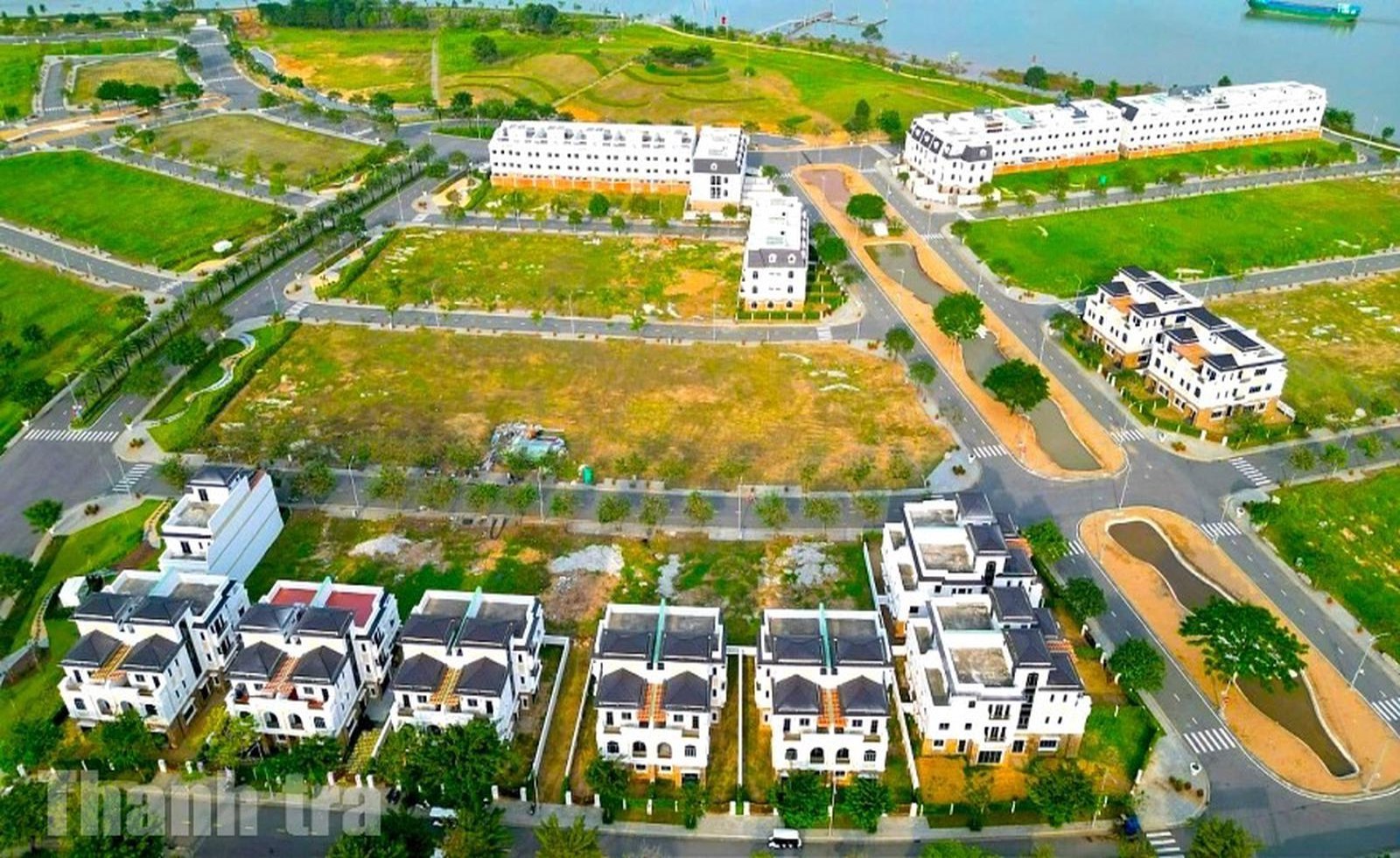Nghị quyết 21 tác động thế nào đến giá bán chung cư và đất nền?