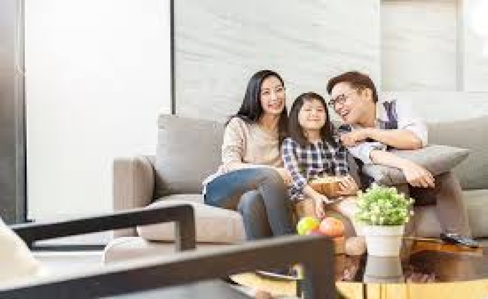Người trẻ chọn thuê căn hộ 'dùng thử' trước khi mua