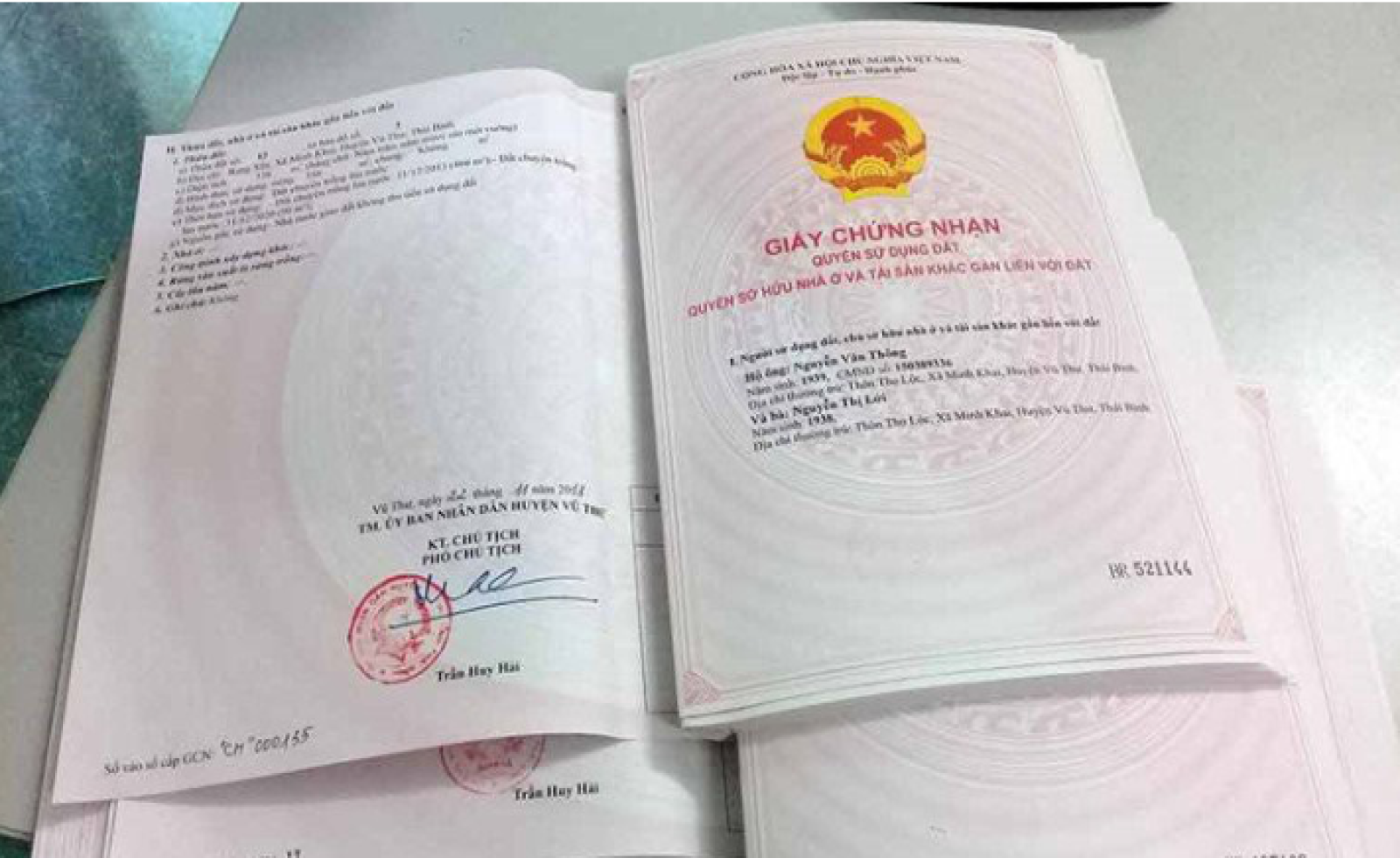 Sổ trắng là gì? Tại sao phải đổi từ sổ trắng sang sổ hồng?