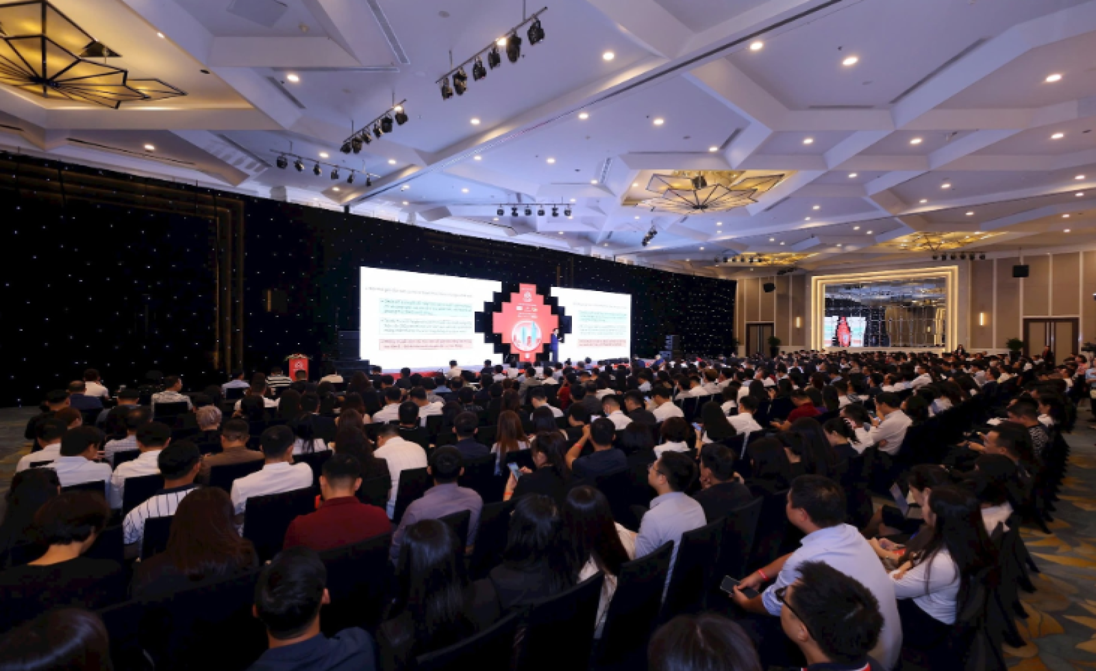 Thị trường bất động sản 6 tháng đầu năm 2025: Hướng đến chu kỳ phục hồi bền vững