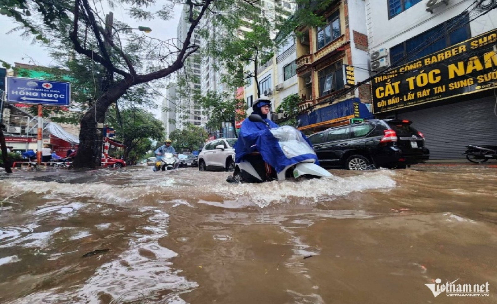Thoát cảnh ngập lụt từ một điều lạ, bài học đắt giá khi mua nhà