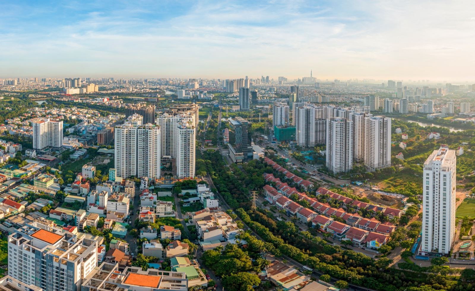 TP.HCM: Phát triển gần 8 triệu m² sàn nhà ở sau 6 tháng, tăng tốc nhà ở xã hội với cơ chế "luồng xanh"