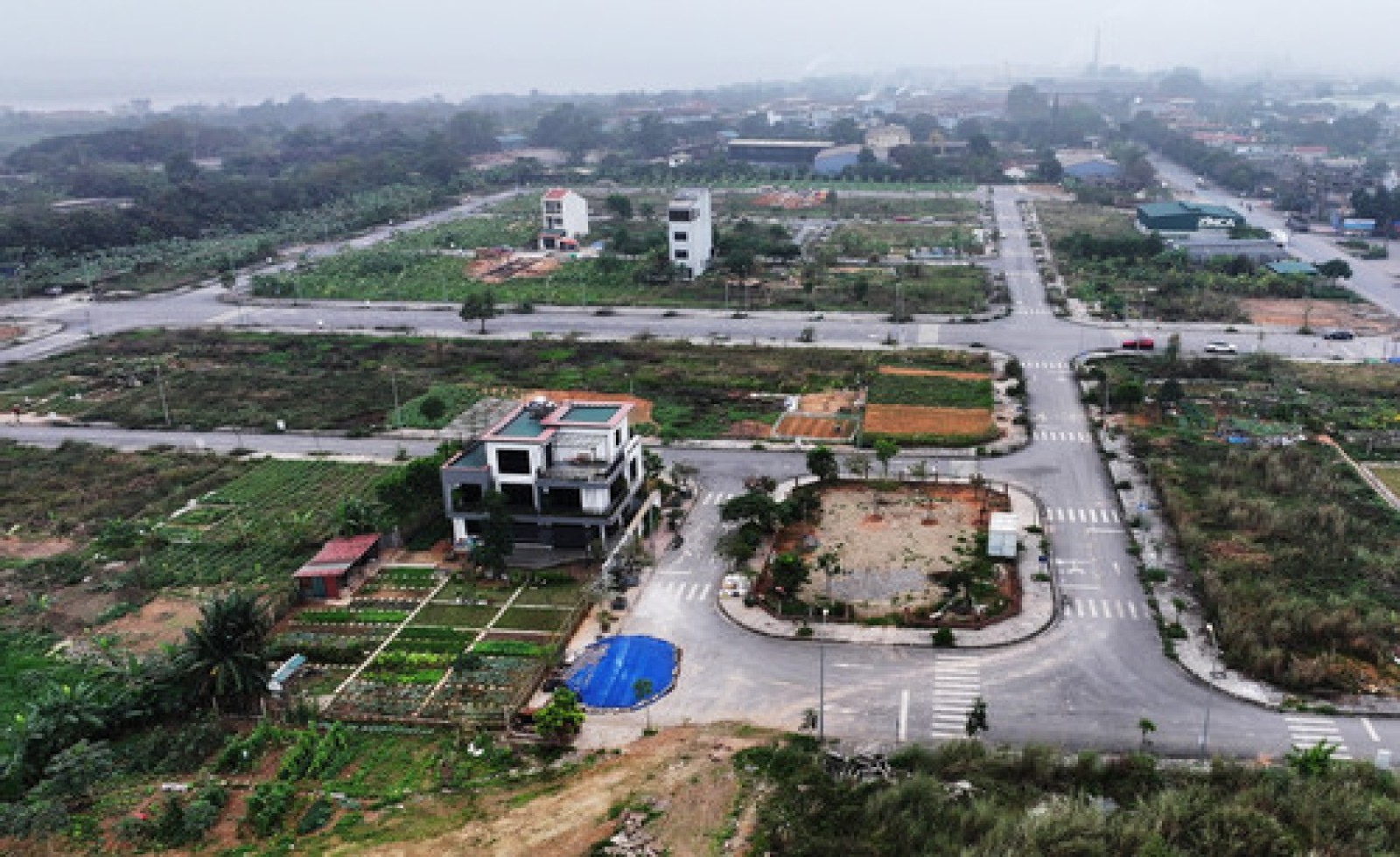 UBND TPHCM- Chấp nhận làm nhà thương mại trên đất nông nghiệp