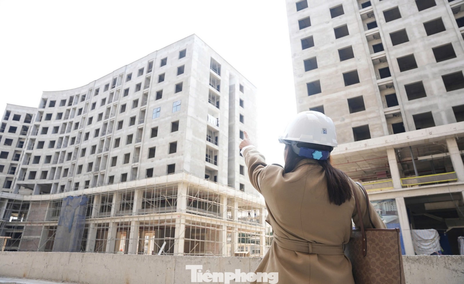 Vì sao giá bất động sản vẫn 'neo' cao?