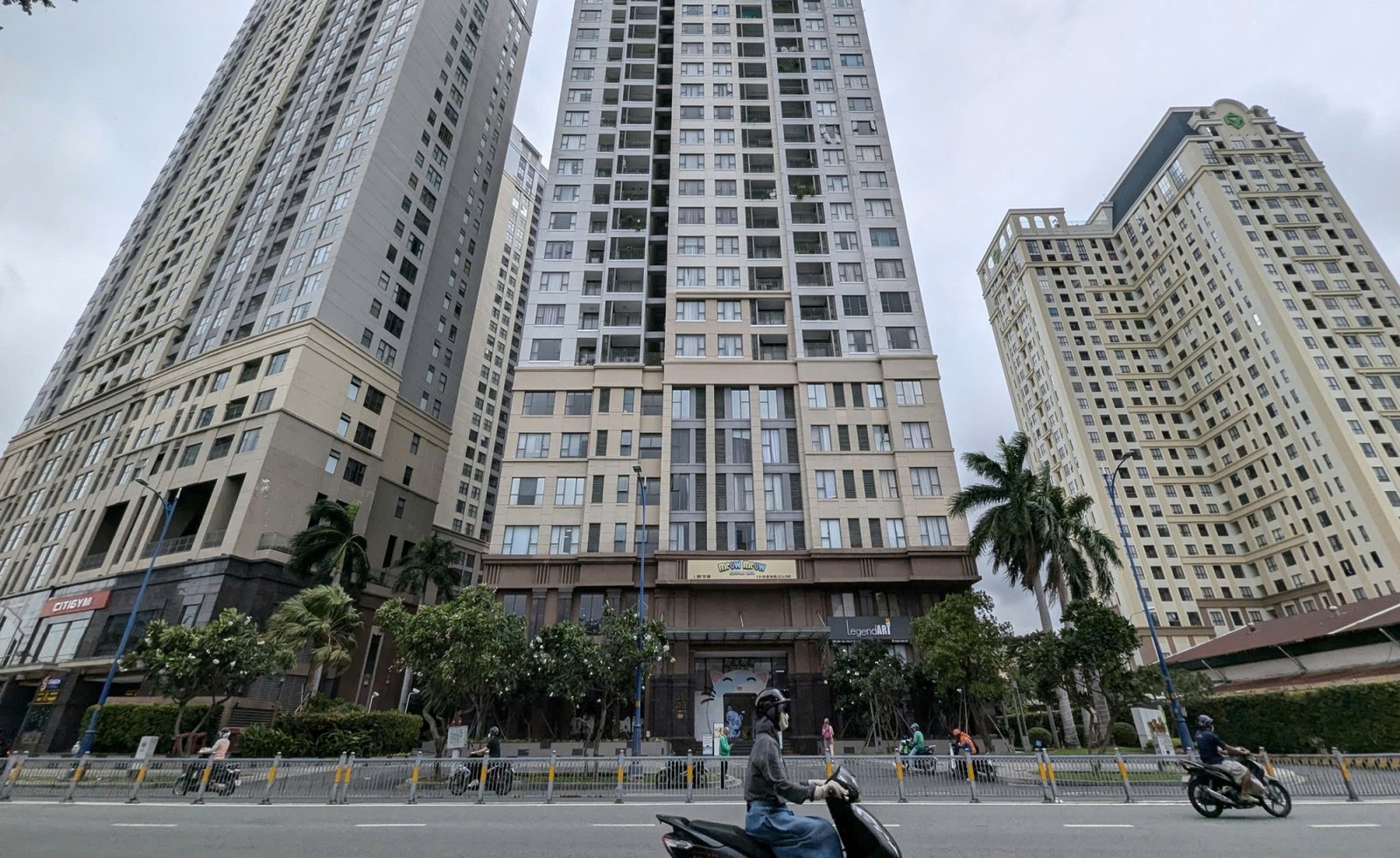 Vụ án khu đất Bến Vân Đồn (TPHCM): Những "giao dịch bí mật"