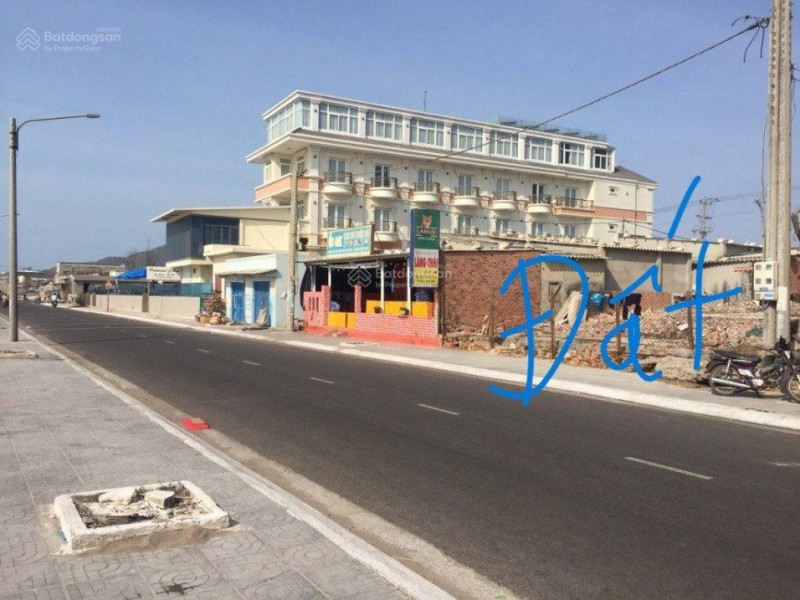 BÁN CẮT LỖ LÔ ĐẤT 100m2 GẦN BÃI TẮM QUẤT LÂM.VỊ TRÍ ĐẮC ĐỊA TIỆN ÍCH BAO QUANH GẦN QUẢNG TRƯỜNG BIỂN,PHỐ ĐI BỘ ,CÔNG VIÊN