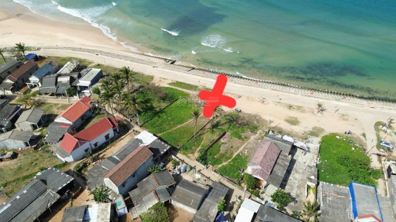 Bán đất 2 mặt tiền, nhìn trực diện biển Phước Thiện, Quảng Ngãi sđcc, 191m, giá 2,15 tỷ