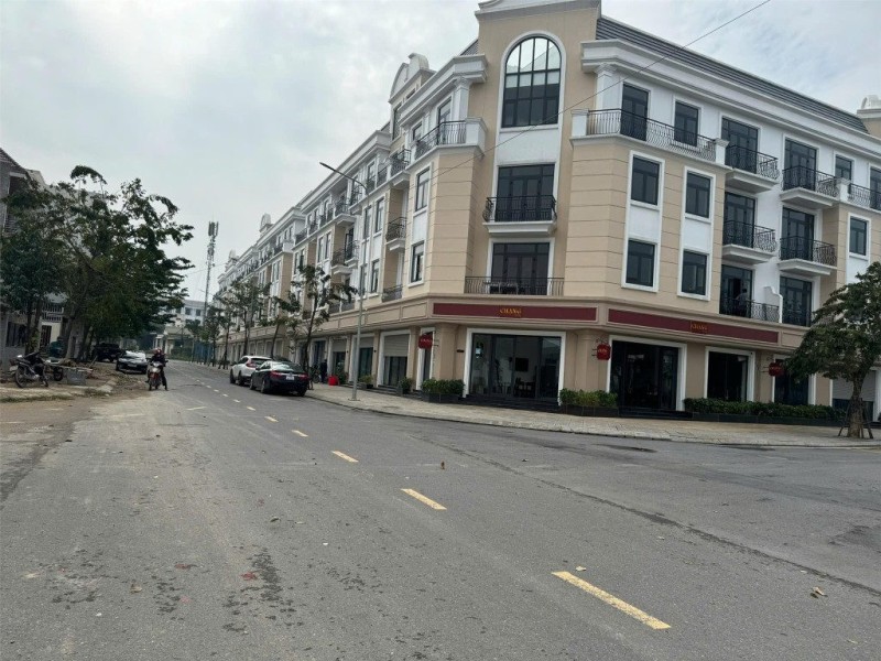 Bán đất đường Hà Huy Tập view Vincom ShophouseQuảng Trị