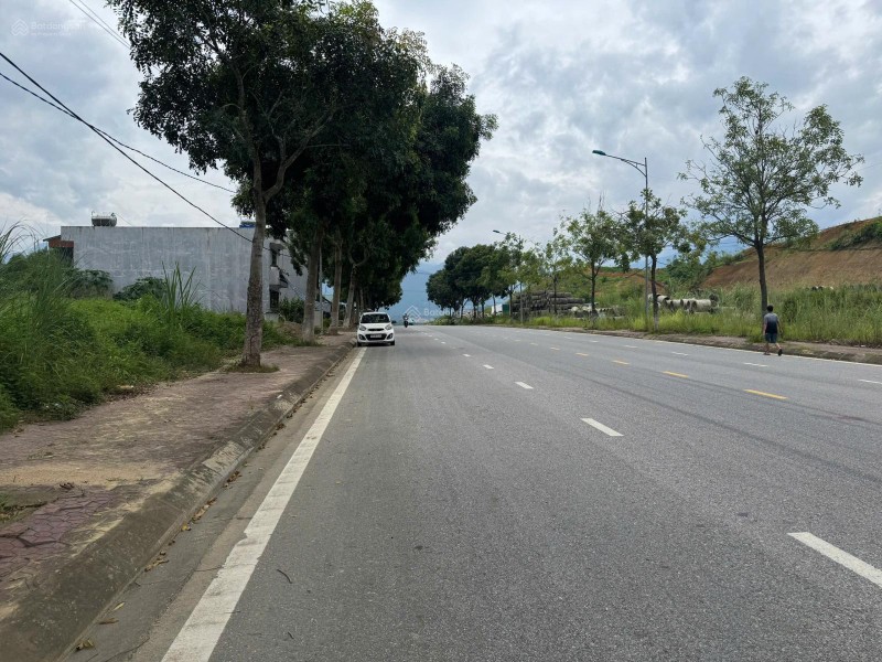 Bán đất mặt đường Võ Nguyên Giáp - TP Lào Cai lô góc 312m2 giá nào cũng bán