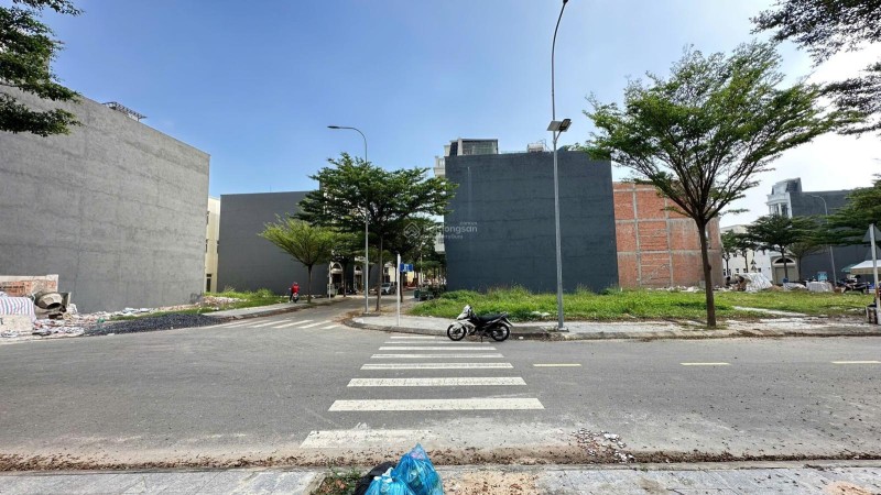 Bán đất tại KDC Icon Central - đang có lô đẹp 3.5 tỉ