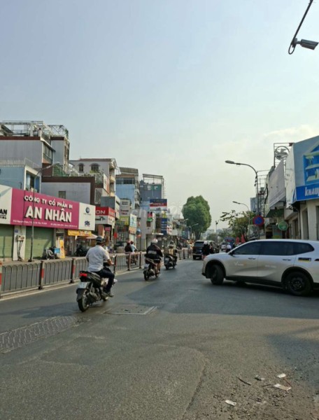 Bán gấp nhà mặt tiền Nguyễn Kiệm 6×25m đúc 4 Tầng.ngay ngã 5 Gò Vấp