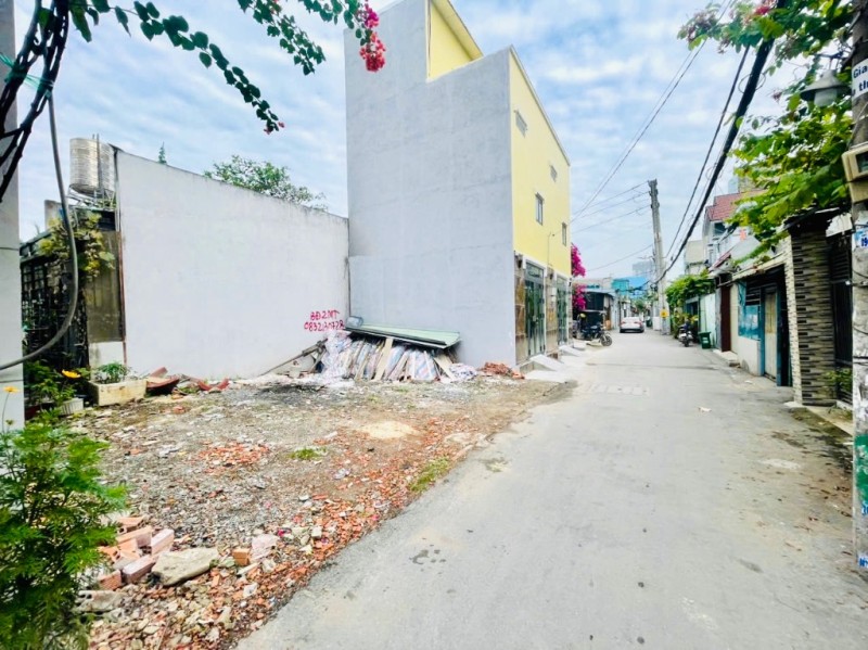 Bán lô đất An Phú Đông, Quận 12, vị trí đẹp, có nhà cấp 4