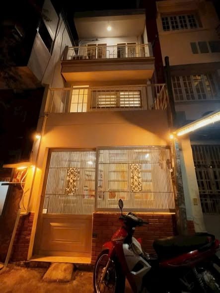 BÁN NHÀ 3 TẦNG HOÀNG DIỆU