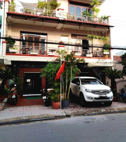 Bán nhà 5 tầng mặt tiền kinh doanh Trương Định TP. Châu Đốc gần ngã 3 Quốc Lộ 91