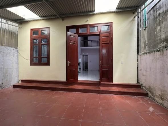 ♻️♻️ BÁN NHÀ CẤP 4 GÁC LỬNG – NGÕ 582 BÀ TRIỆU (GẦN CHỢ ĐÔNG KINH)