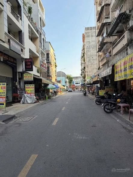 Bán nhà Đặng Thái Thân – có thang máy, đang kinh doanh