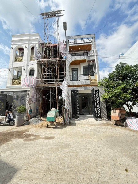 Bán nhà KDC Nam Khang Nguyễn Duy Trinh, Long Trường, Quận 9