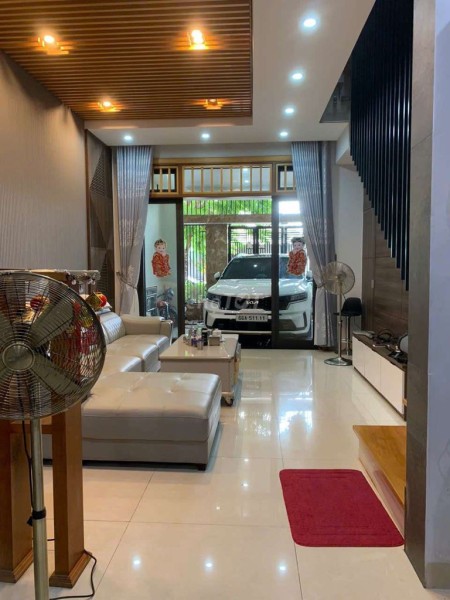Bán nhà mặt phố khu đt sinh thái hoà xuân