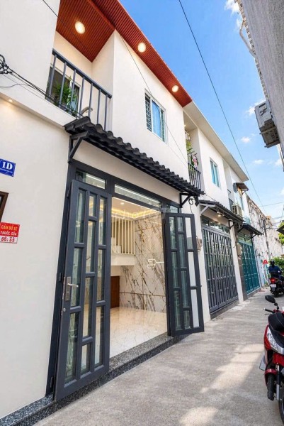 Bán nhà mới xây ngay bến xe buýt Thới An, Lê Văn Khương, giá 1tỷ030 tr
