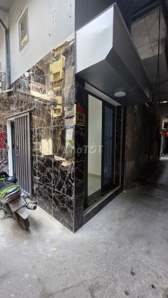 Bán nhà ngõ thịnh hào 3, Tôn Đức Thắng,gần Văn Miếu, Quốc Tử Giám !
