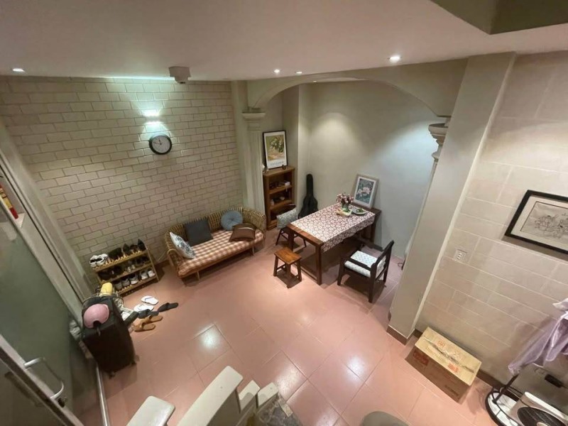 Bán nhà Thịnh Quang, Đống Đa, ngay Ngã Tư Sở, 27m2 5 tầng 3 ngủ gần Ô tô, 6 tỷ