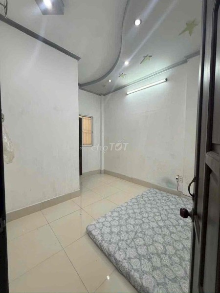BÁN NHANH GIÁ RẺ NHÀ TRỆT LẦU SỔ HỒNG HOÀN CÔNG SỐ 155B5 HƯNG PHÚ