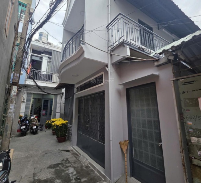 Bán nhanh nhà 2 mặt hẻm 35m2 Thạnh Mỹ Tây, HCM, cách Metro Văn Thánh Chỉ 50M, giá cực tốt