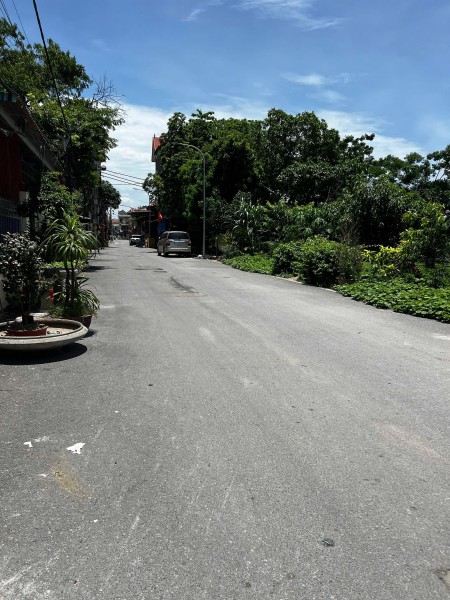 CẦN BÁN GẤP LÔ ĐẤT VĂN MÔN- YÊN PHONG - OTO ĐỖ CỬA- GIÁ ĐẦU TƯ