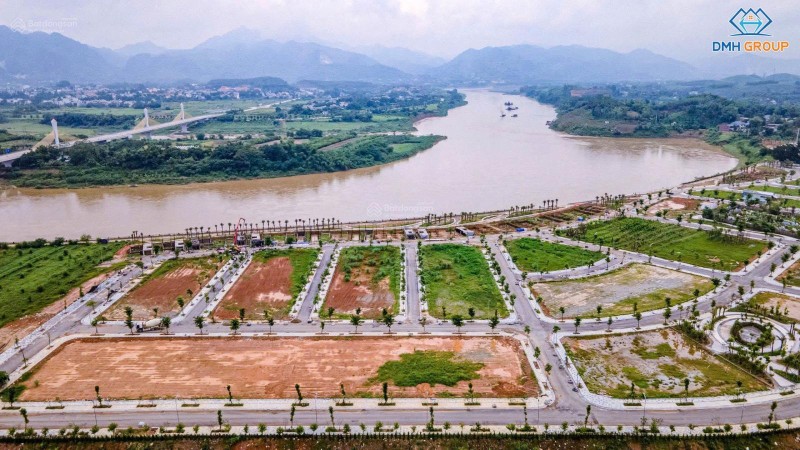 Chỉ 5.8 tỷ căn SH 102m2 kinh doanh sầm uất tại Times Riverside Tuyên Quang