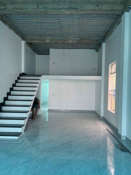 Chỉ nhỉnh 1tỷ nhà gác xép mới TOANH Quảng Minh.