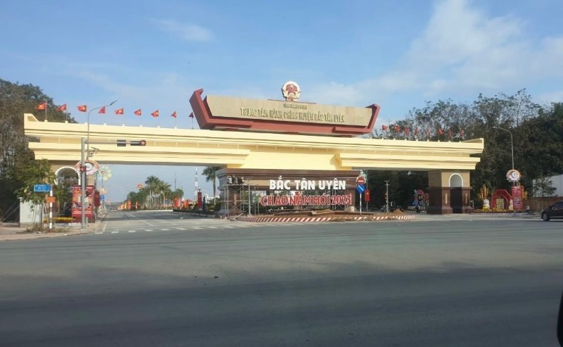 CHÍNH CHỦ Bán Đất 292m2 có sẵn 100 m2 thổ cư giá tốt, hợp lý. Tân thành 31 cụm TRUNG TÂM HÀNH CHÍNH BẮC TÂN UYÊN