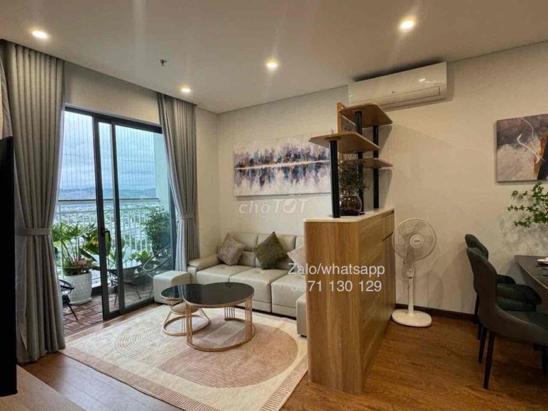 Cho thuê căn hộ 2PN view biển, tầng cao - nội thất cao cấp