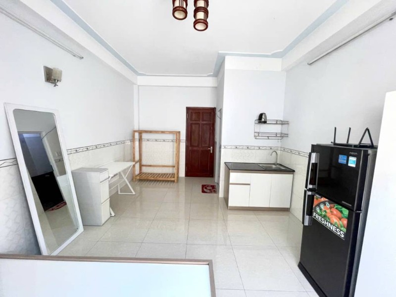 Cho thuê căn hộ Bình Lợi Bình Thạnh, nội thất cơ bản, có cửa sổ thoáng, giá 5,7tr