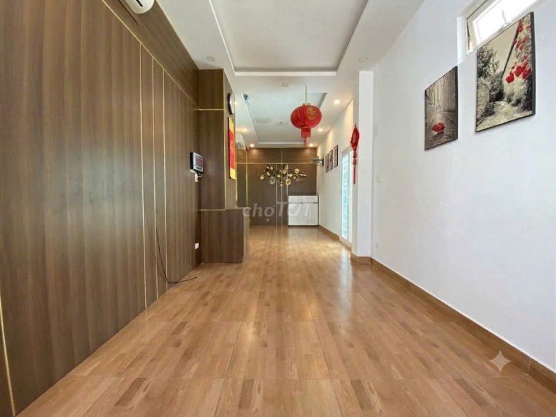CHO THUÊ MẶT BẰNG TRUNG TÂM THÀNH PHỐ GIÁ 7 TRIỆU/THÁNG