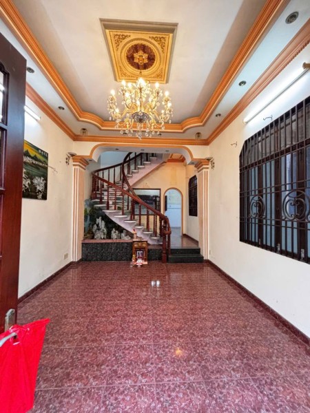 Cho thuê nhà 3/2, Quận 10, hẻm 2 xe hơi, 5,2 x 14m, 4 tầng, giá chỉ 31 triệu/tháng