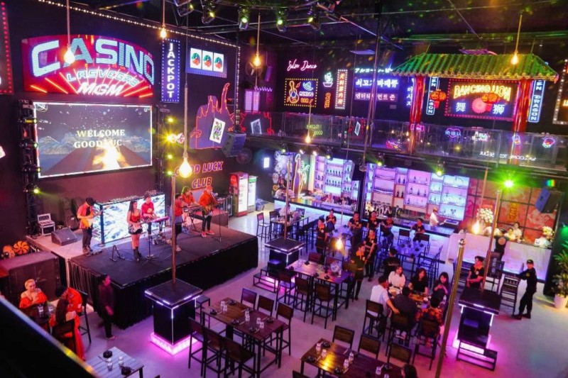 Cho thuê nhà góc 2 mặt tiền Võ Văn Kiệt, Phú thủy, Phan Thiết, kinh doanh đỉnh, chỉ 100tr/tháng