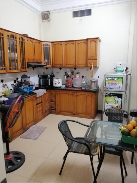 Cho thuê NR 4PN, 40m2, 10 triệu/tháng ở Hồng Hà, Ba Đình, đẹp, tiện ích nhiều