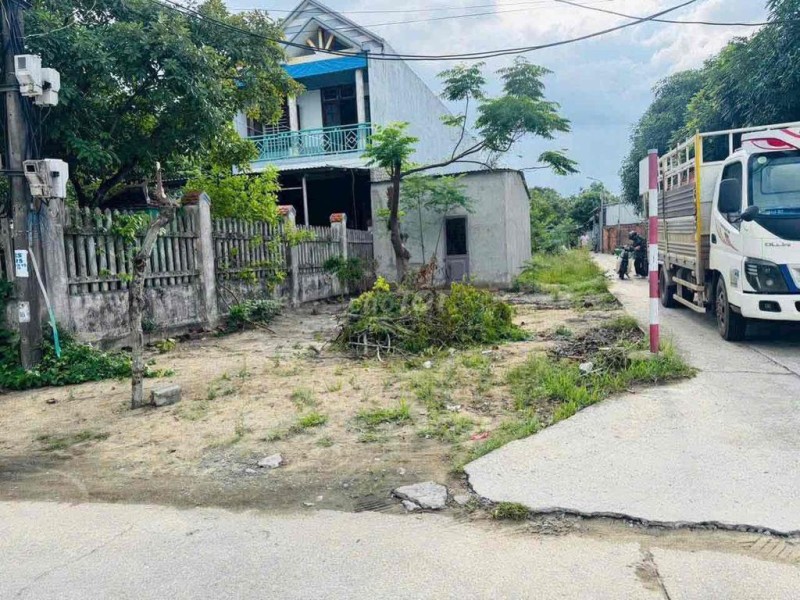 Đất kiệt mai đăng chơn. Gần trường Nguyễn Bỉnh Khiêm. giá rẻ