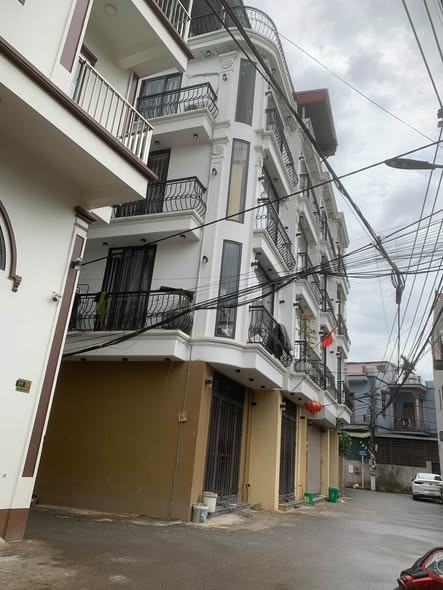 Dương nội hà đông.Bán CHDV gồm 16 phòng đang cho thuê dòng tiền hơn 700tr/1năm.Lô góc