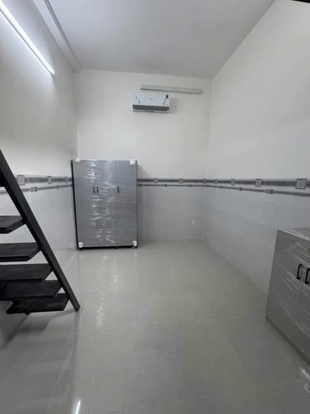 CĂN HỘ FULL NỘI THẤT SÁT BV Q12 & CVPM QUANG TRUNG!